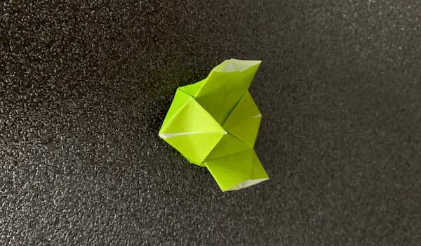 折り紙の やっこさん はかま付き の簡単な折り方 子供でもハサミで簡単にできる折り紙 切り絵aif